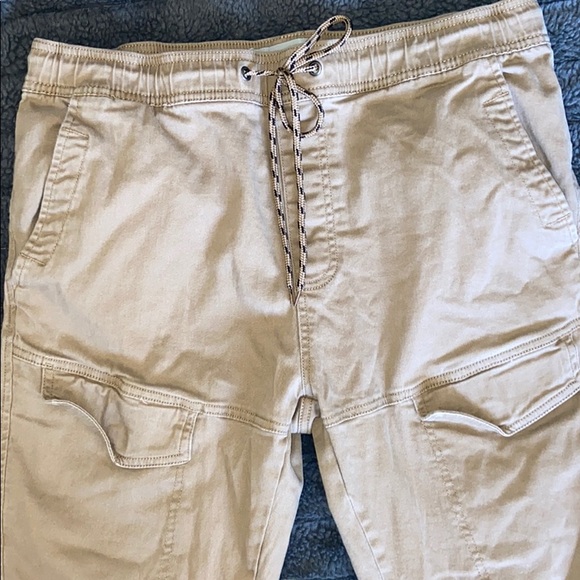 Men’s Khaki brown cargo pant - Picture 3 of 4